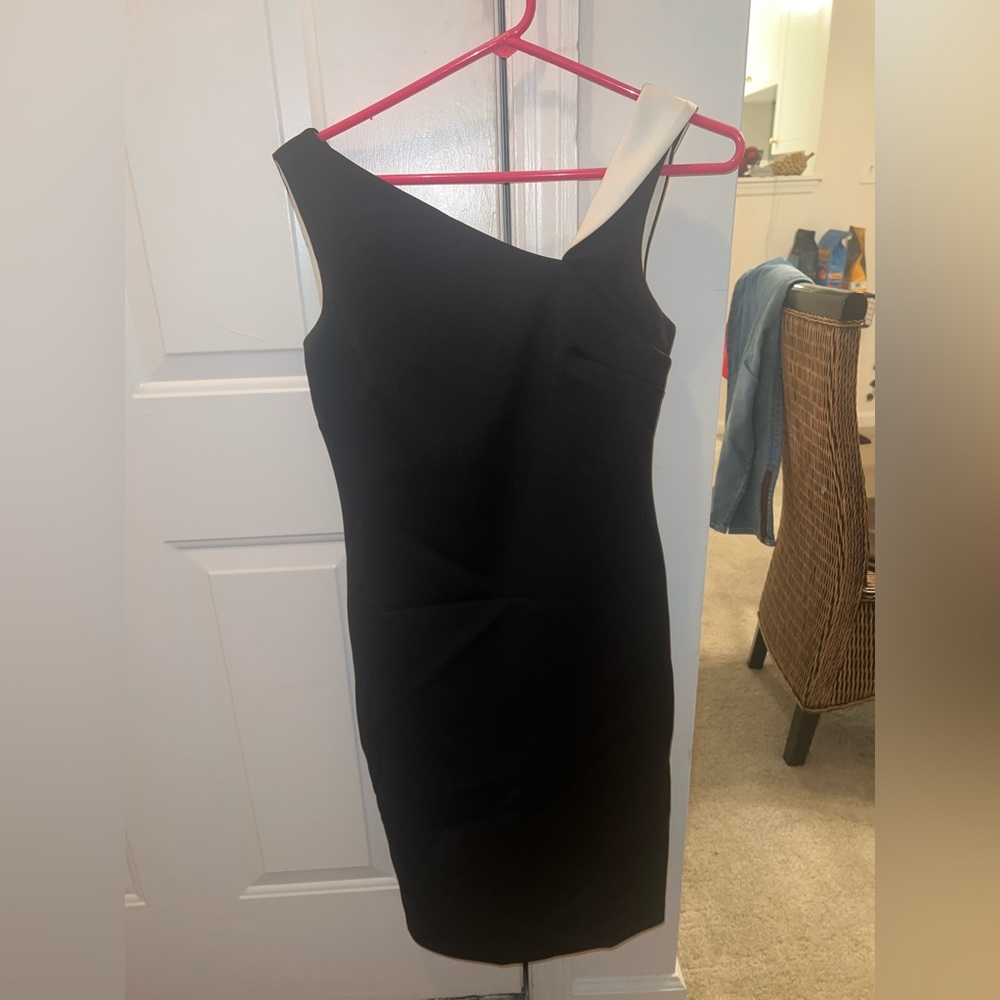 Calvin Klein Woman’s black and white dress size 4